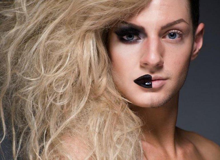 Gaseste diferenta ! Femeie sau barbat?